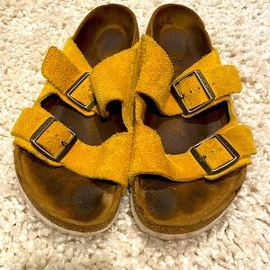 Birkenstock Arizona yellow suede